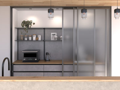 【見せる収納で魅せる】おしゃれなキッチンの作り方！実例とほこり対策も