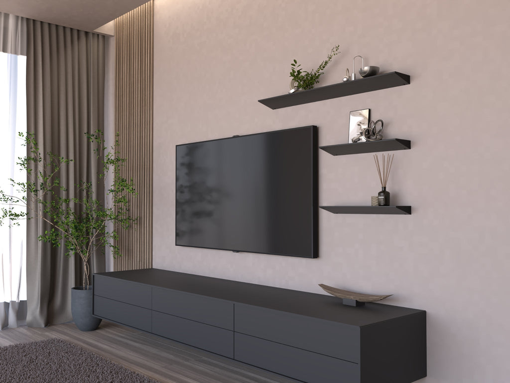 リビングのテレビ横に設置されたウォールシェルフ