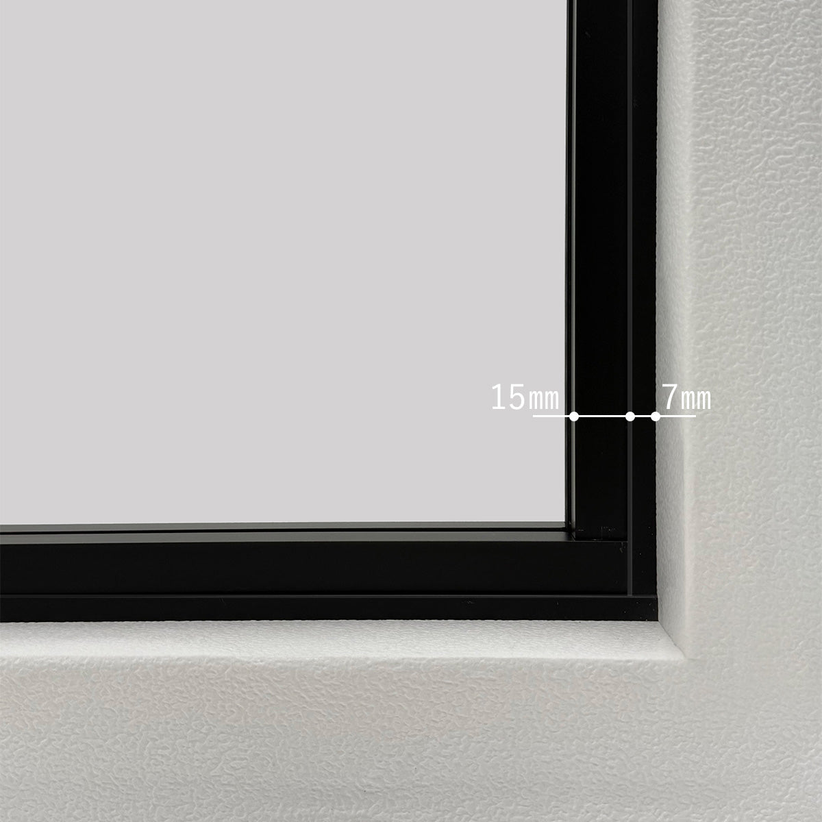 室内窓 コーナータイプ クロス巻込み 両側壁納まり 上部開き 560×742（※受注生産品）