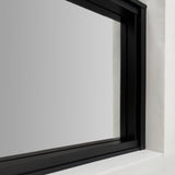 開口部までクロスを巻き込む仕様で、壁面と一体感のある仕上がりに。