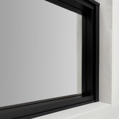 開口部までクロスを巻き込む仕様で、壁面と一体感のある仕上がりに。