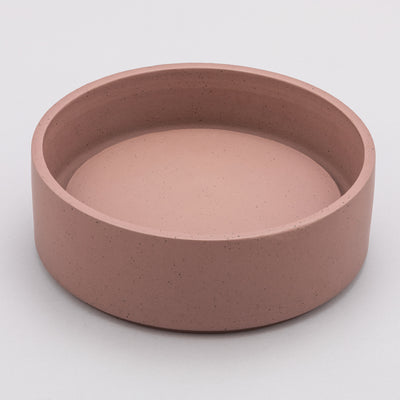 排水口を隠すことでKAWARABACHIをよりシンプルかつ上品に仕上げます