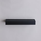 シリーズで統一された見付け40mmのフロントフォルム